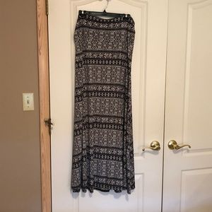 COPY - LiLaRoe Maxi Skirt XL -gently used